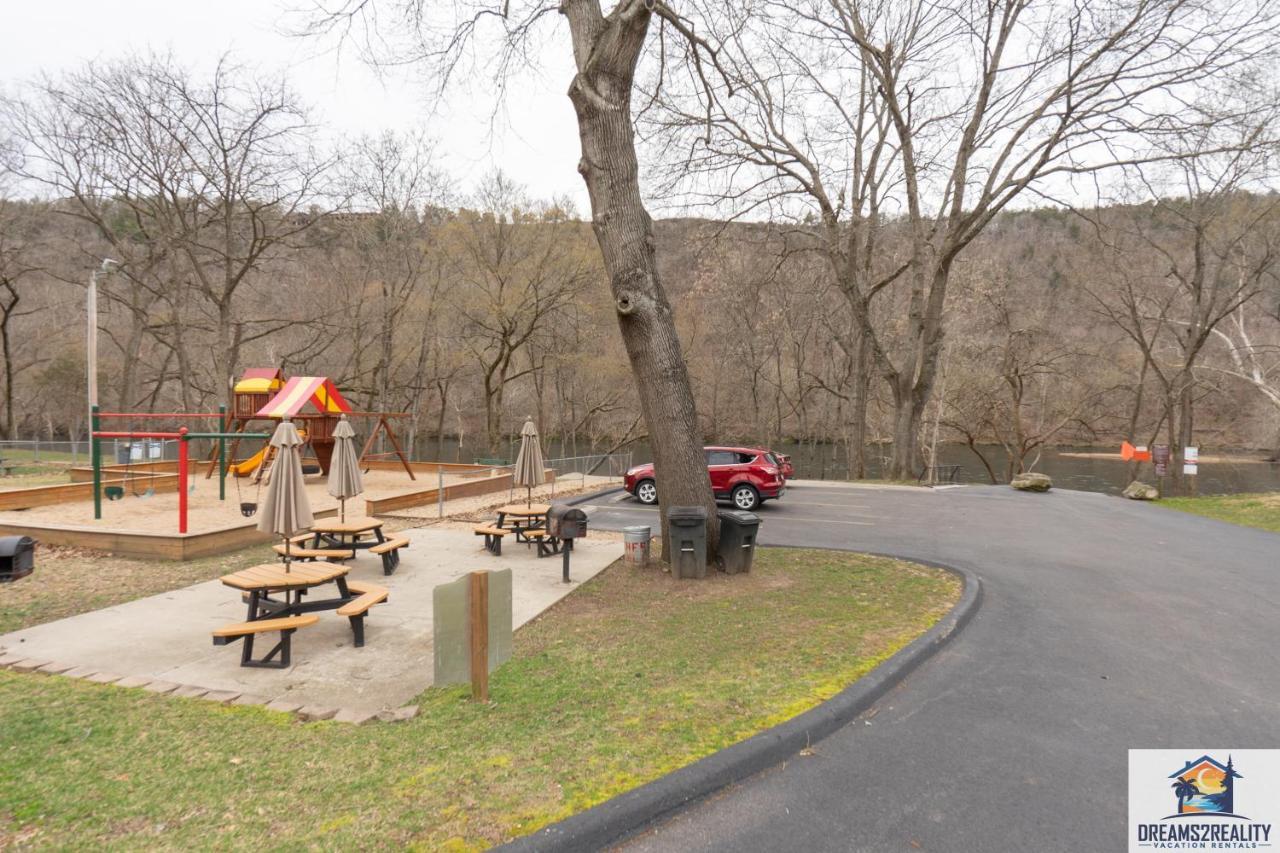 3Br Condo With Lake View - Trout Fishing - Playground - 2 Pools - Free Tickets Included - Pr69-9 ブランソン エクステリア 写真